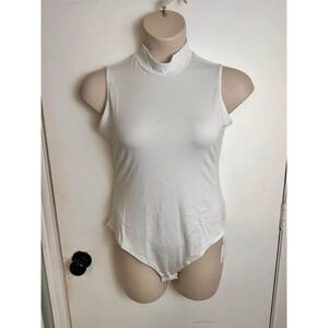 Mangopop collection white turtle neck sleeveless body suit size XL #0732
